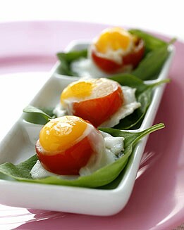HUEVOS EN TOMATE