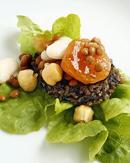 ENSALADA DE LEGUMBRES Y MORCILLA