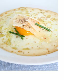 HUEVOS AL HORNO CON QUESO PARMESANO