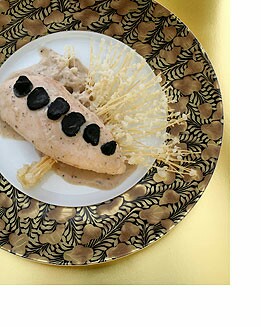 PECHUGA DE PAVO A LA SALSA DE TRUFA Y HONGOS