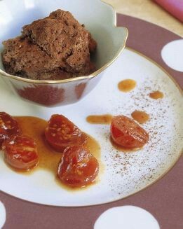 MOUSSE DE CHOCOLATE CON CONFITURA TOMATE