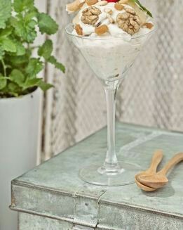 MOUSSE DE REQUESóN CON DULCE DE MEMBRILLO
