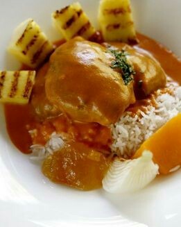 CARRILLERAS DE CERDO CON PIÑA
