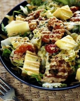 ENSALADA DE PIÑA Y LANGOSTINOS TERIYAKI