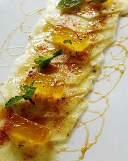 SASHIMI DE PIÑA CON CARAMELO
