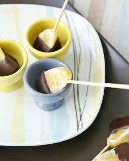 PINCHOS DE NARANJA AL CHOCOLATE