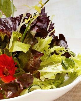ENSALADA FLORAL DE LOS CIGARRALES
