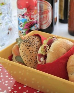BAGELS DE SALMÓN Y ROASTBEEF