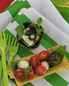 BARQUETAS DE ENSALADA CAPRESE