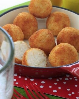 BOLAS DE RISOTTO DE LIMÓN FRITAS