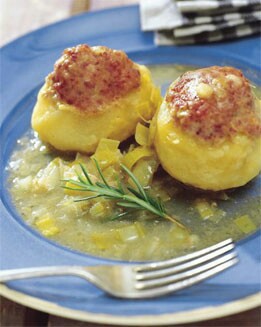 PATATAS RELLENAS EN SALSA