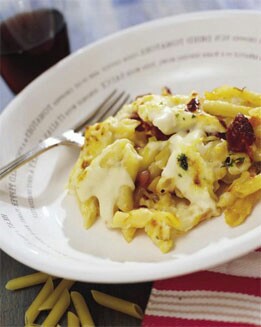 MACARRONES CON PICADILLO Y BECHAMEL