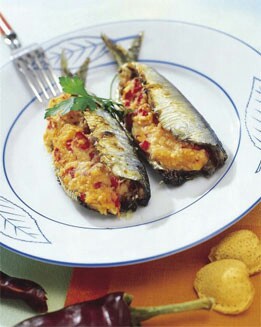 SARDINAS RELLENAS DE ALMENDRAS
