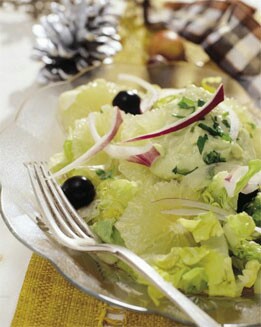 ENSALADA DE POMELO CON ALIÑO DE AGUACATE
