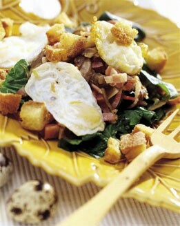 HUEVOS DE CODORNIZ EN SALSA DE CHAMPIÑONES