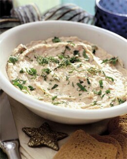 PATÉ DE TRUCHAS AHUMADAS CON TOSTAS FINAS