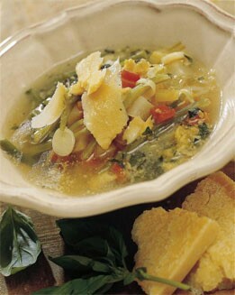 SOPA DE VERDURAS CON PESTO