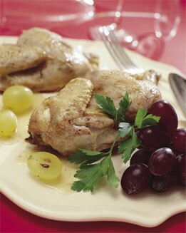 POLLITOS EN SALSA DE UVAS