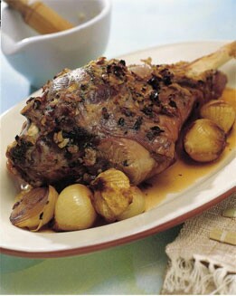 CORDERO ASADO A LA MENTA