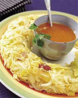 PASTEL DE COL CON SALSA