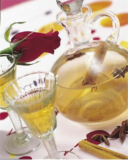 AGUARDIENTE DE CANELA PARA SAN VALENTÍN