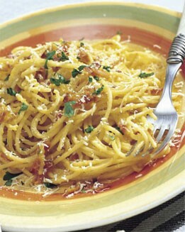 ESPAGUETI CARBONARA