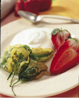 TEMPURA DE HOJAS DE ESPINACA CON FRESAS