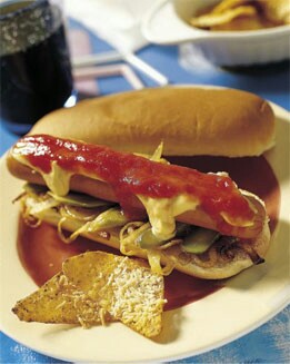 PERRITOS CALIENTES CON CEBOLLA FRITA