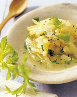CALDO DE APIO Y PATATA
