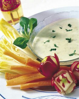 DIPS DE VERDURAS CON SALSA DE QUESO TEMPLADO