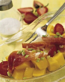 ENSALADA DE JAMÓN DE PATO Y MANGO
