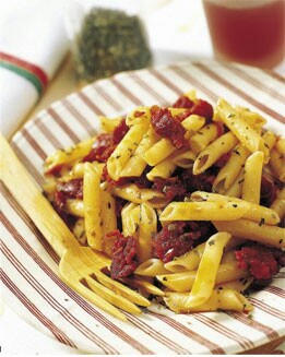 MACARRONES CON CHORIZO IBÉRICO