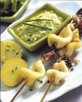 CALAMARES A LA PLANCHA EN SALSA VERDE