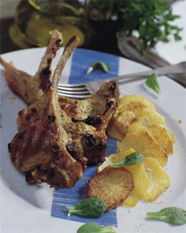 CHULETITAS DE LECHAL ADOBADAS CON CURRY