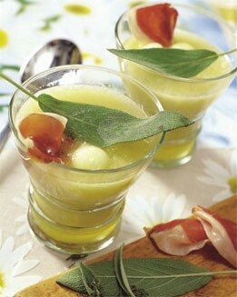 CREMA HELADA DE MELÓN CON JAMÓN IBERÍCO