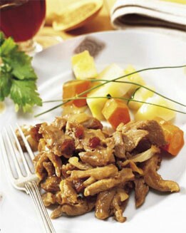 SALTEADO DE CORDERO CON VERDURAS AL VAPOR