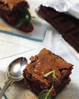 PASTEL DE CHOCOLATE CON FRAMBUESAS