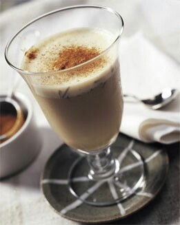 CÓCTEL CON AROMA DE CANELA