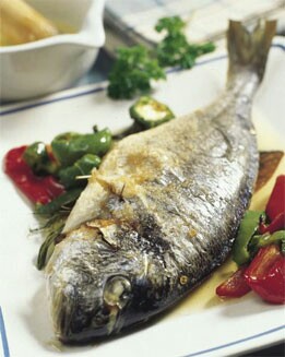 DORADA EN SALSA