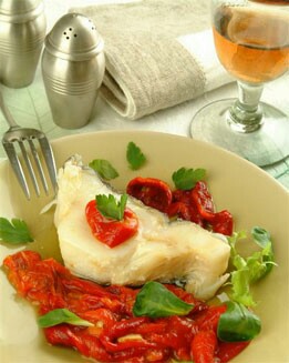 BACALAO AL VAPOR CON PIMIENTOS ROJOS ( RÁPIDA )