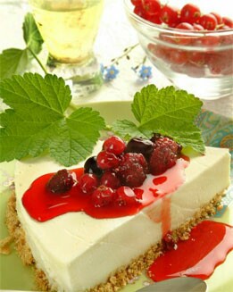 TARTA DE QUESO Y FRUTAS ROJAS