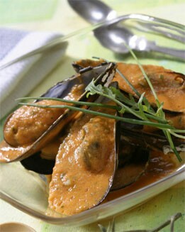 MEJILLONES CON COULIS DE TOMATE (RÁPIDA)