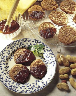 PASTAS DE CHOCOLATE Y CACAHUETES