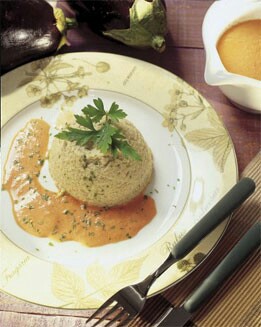 MOUSSE DE BERENJENAS CON SALSA DE PIMIENTOS