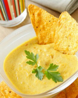 NACHOS CON CREMA DE ZANAHORIA