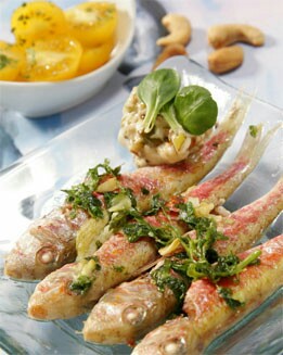 SALMONETES CON MAHONESA DE ANACARDOS