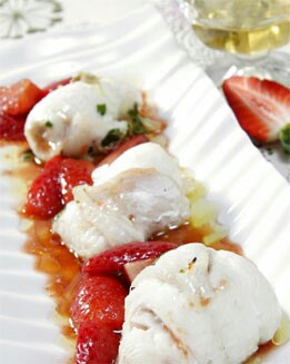 ROLLOS DE GALLO CON FRESAS