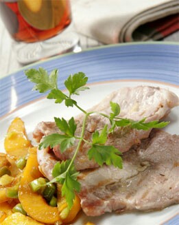 LOMO DE CERDO CON MELOCOTONES