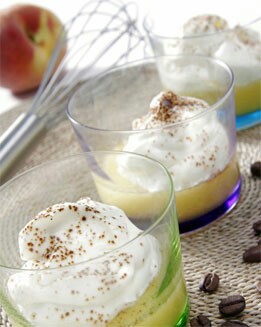 DULCE DE MELOCOTÓN, YOGUR Y QUESO