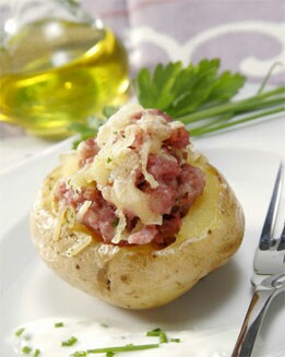 PATATA RELLENA DE BUTIFARRA